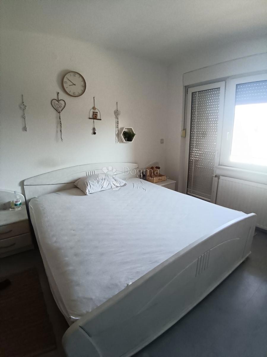 Hiša Tenja, Osijek - Okolica, 150m2