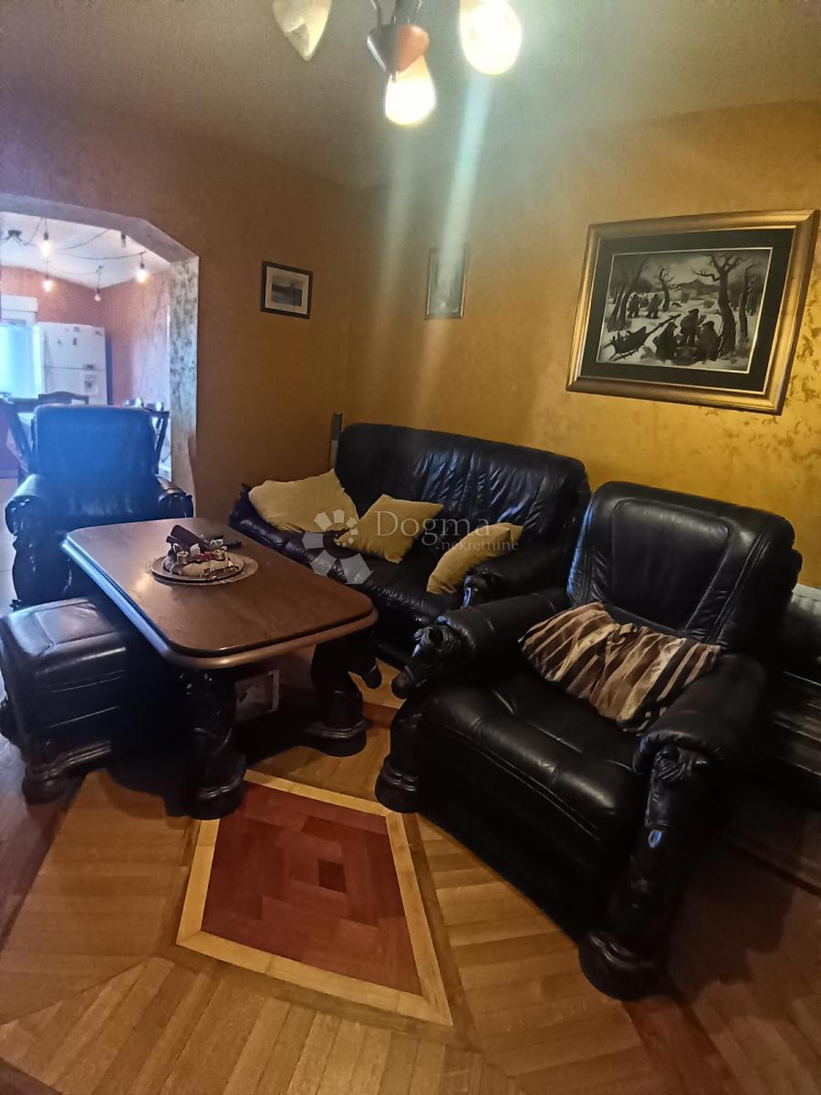 Hiša Tenja, Osijek - Okolica, 150m2