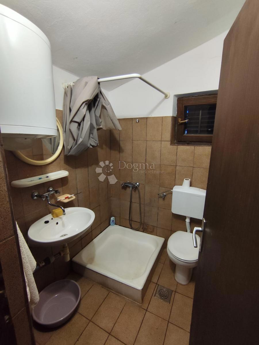 Hiša Jezera, Tisno, 156m2