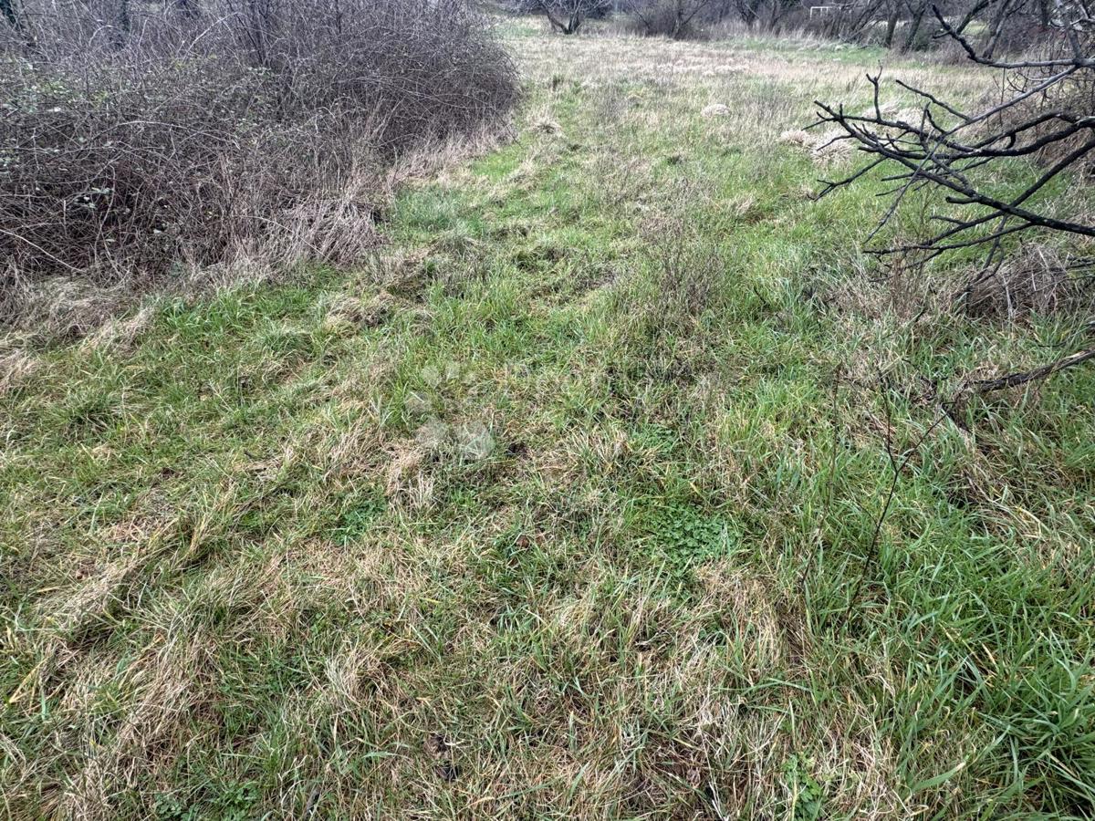 Zazidljivo zemljišče Krasica, Bakar, 1.050m2