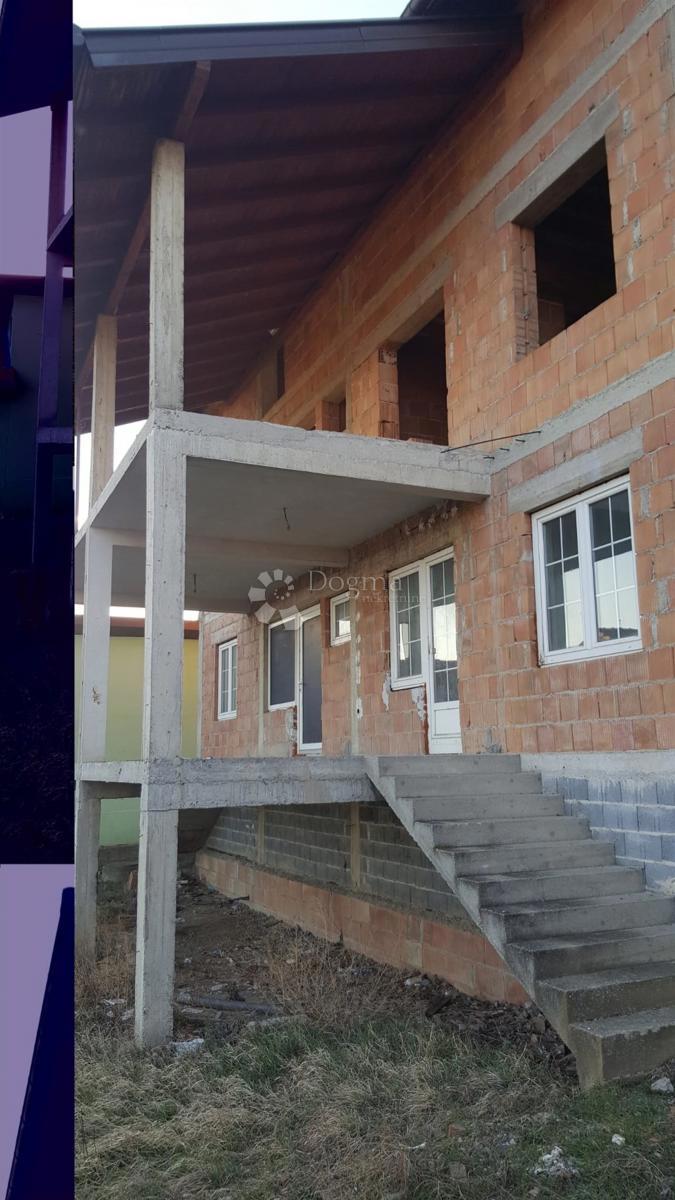 Hiša Podvinje, Slavonski Brod, 720m2