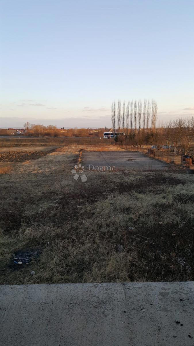 Hiša Podvinje, Slavonski Brod, 720m2