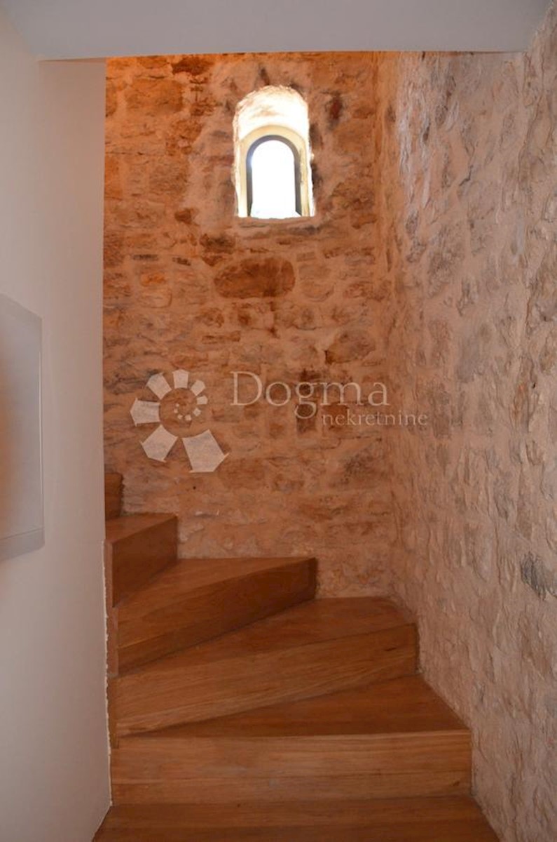 Hiša Svetvinčenat, 170m2