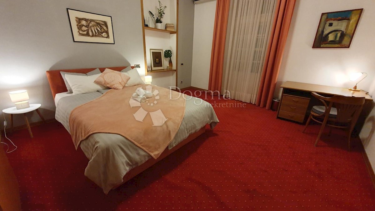 Stanovanje Opatija - Centar, Opatija, 200m2