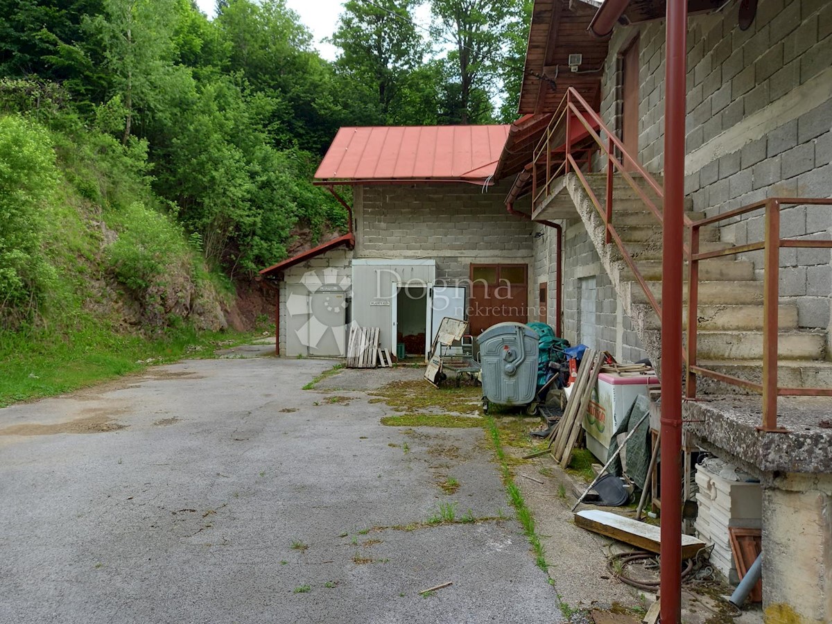 Poslovni prostor Gerovo, Čabar, 122,58m2