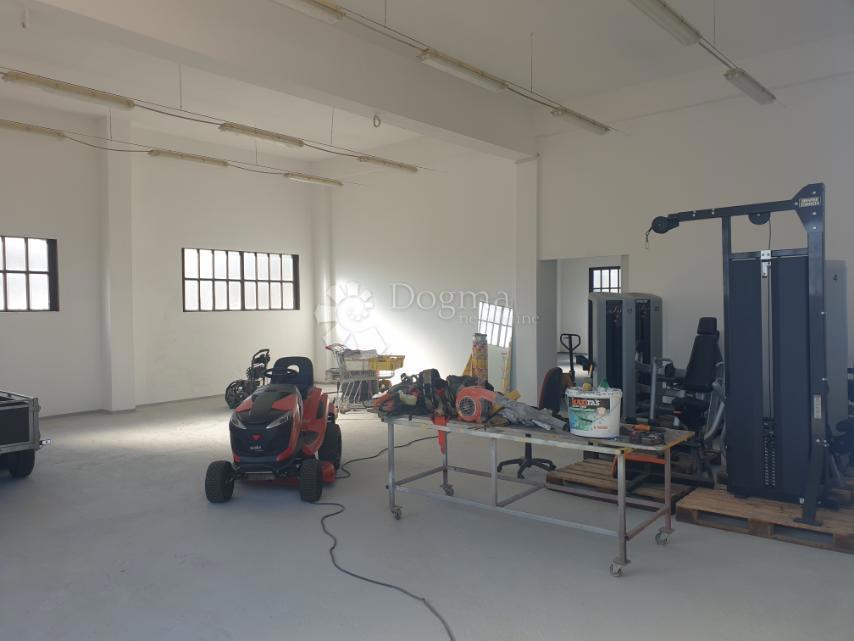 Hiša Lovrin, Pazin - Okolica, 180m2