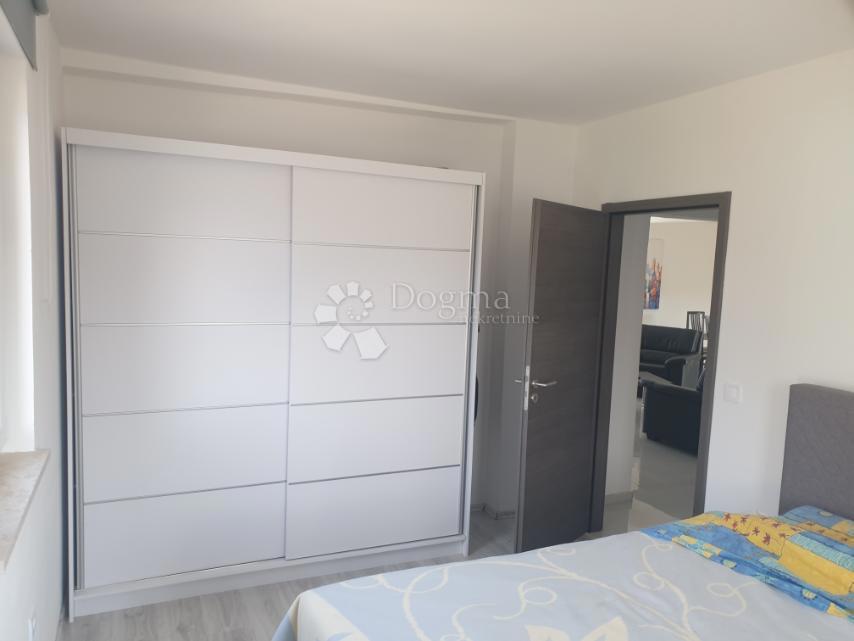 Hiša Lovrin, Pazin - Okolica, 180m2