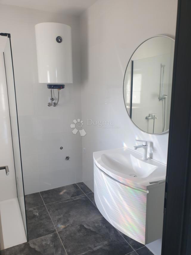 Hiša Lovrin, Pazin - Okolica, 180m2