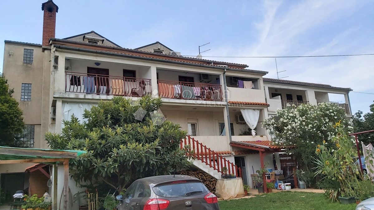 Hiša Rovinj, 1.200m2