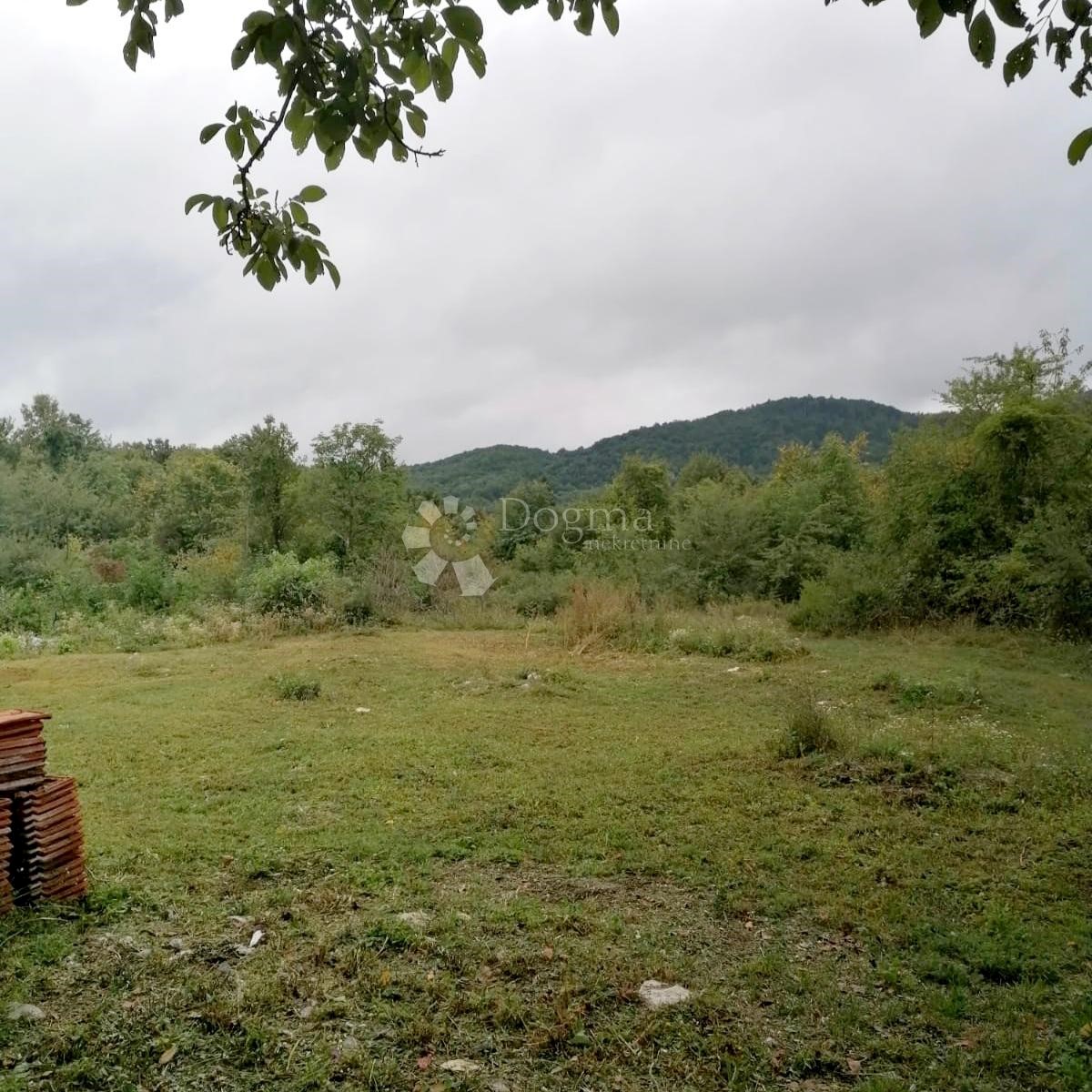 Zemljišče Modruš, Josipdol, 1.094m2