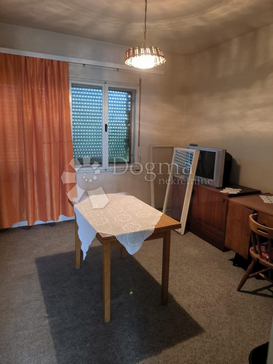 Hiša Beli Manastir, 162m2