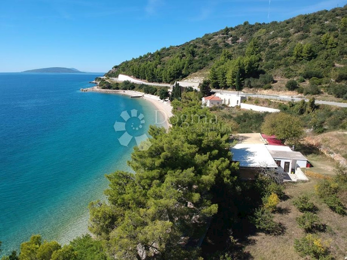 Zemljišče Podaca, Gradac, 4.692m2