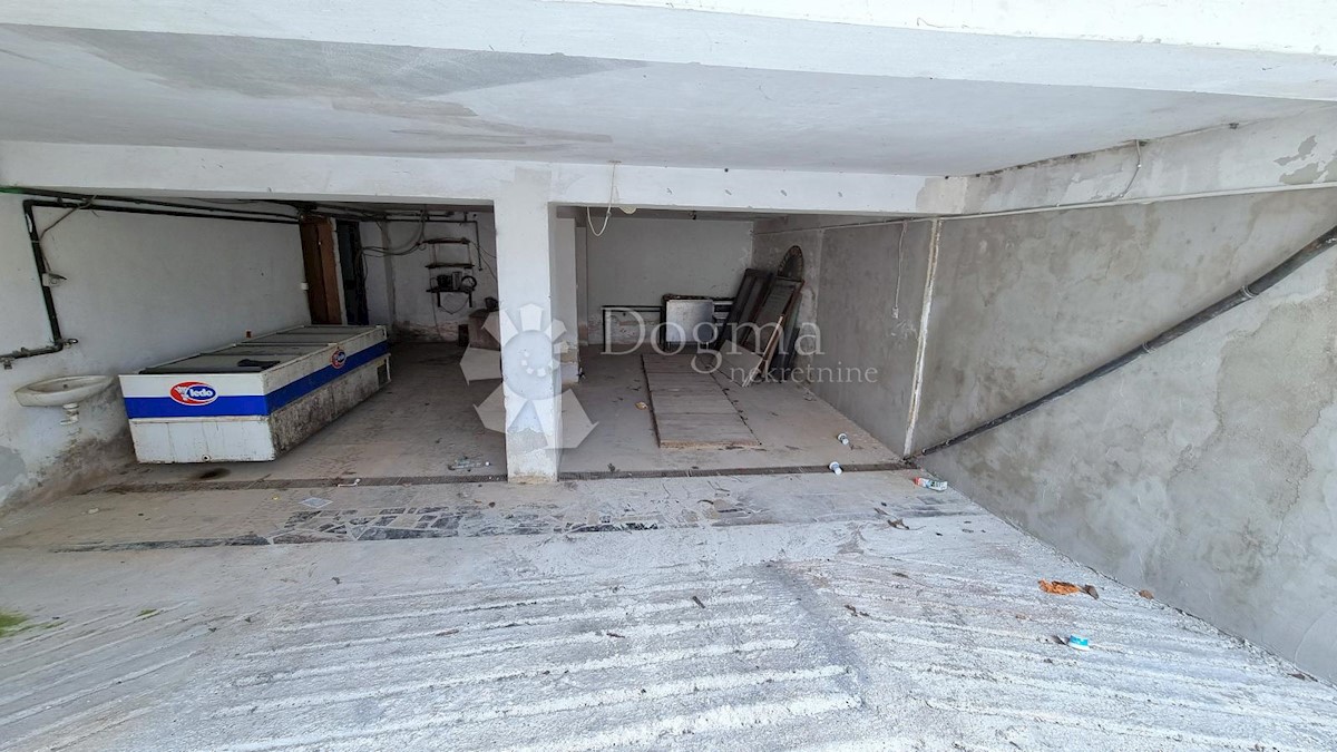 Hiša Funtana, 650m2