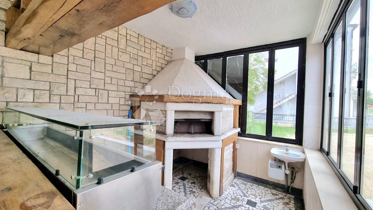 Hiša Funtana, 650m2