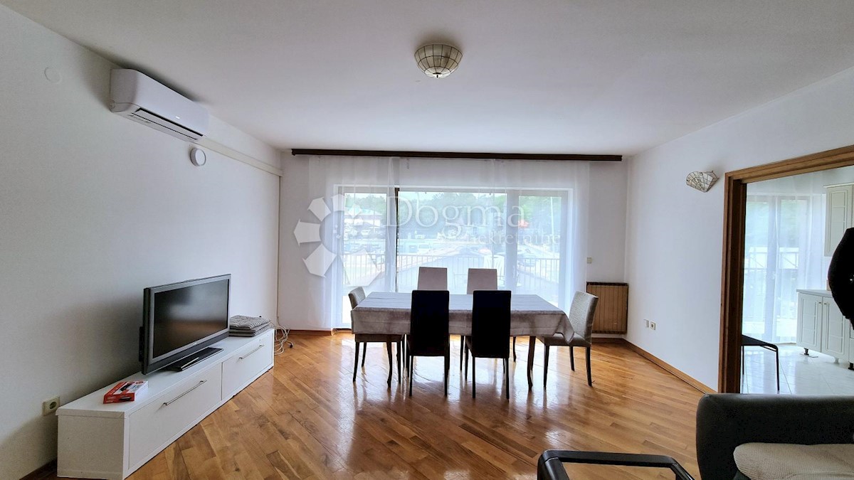 Hiša Funtana, 650m2