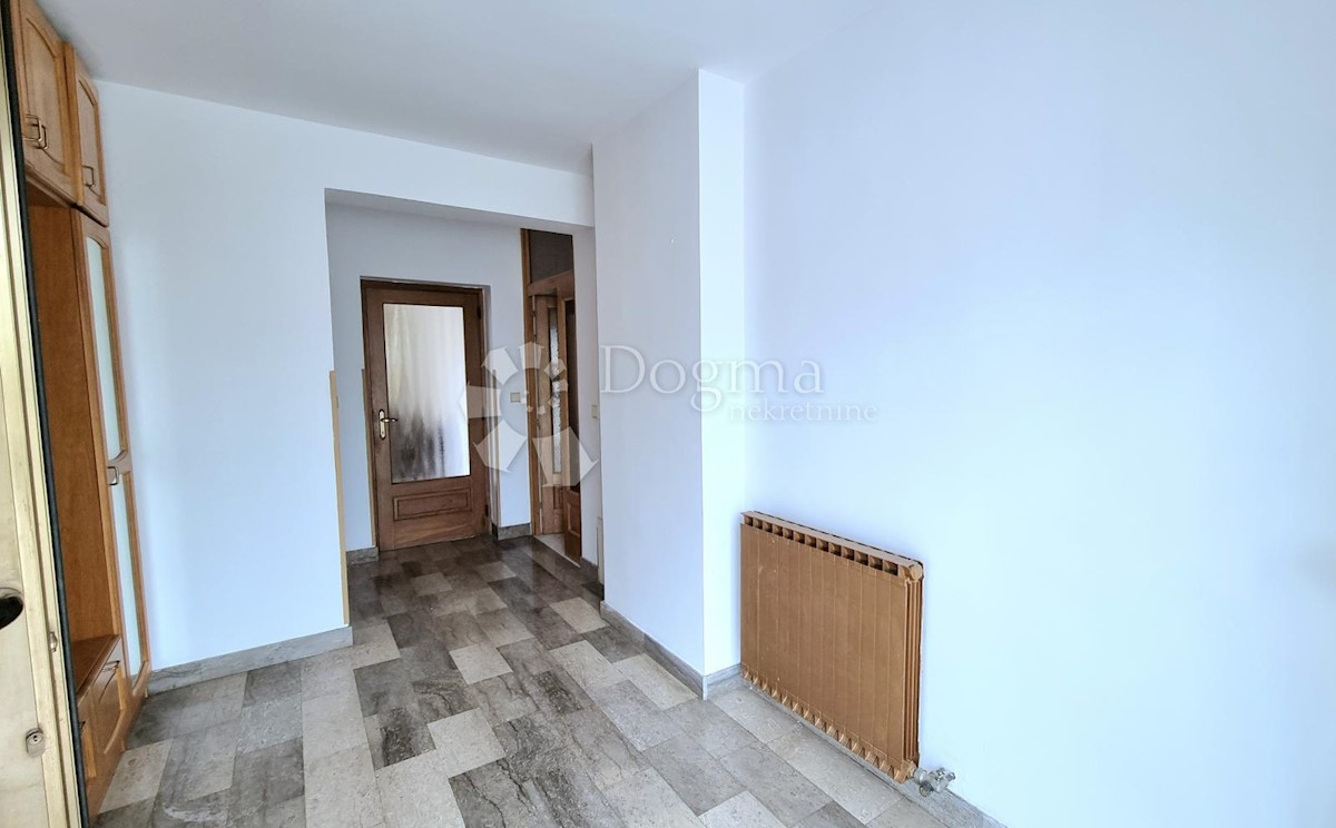 Hiša Funtana, 650m2