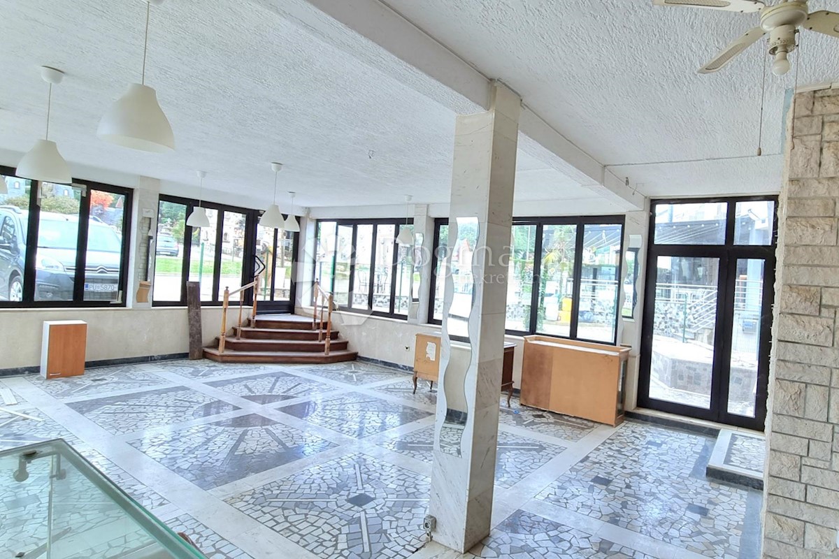 Hiša Funtana, 650m2