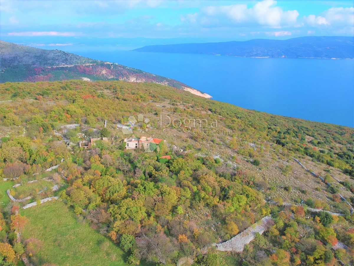 Zemljišče Rabac, Labin, 50.000m2