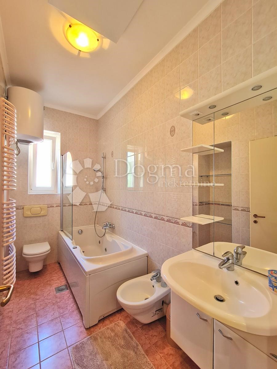 Stanovanje Opatija, 97m2