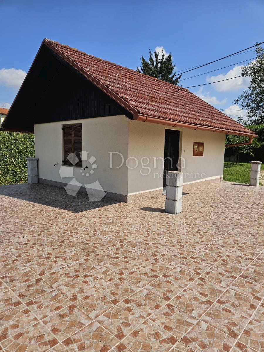 Hiša Jurovčak, Sveti Martin Na Muri, 1.130m2