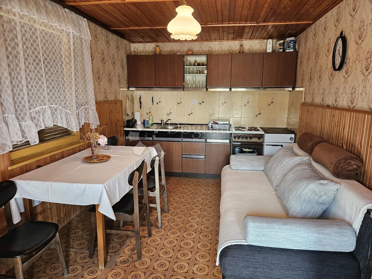 Hiša Jurovčak, Sveti Martin Na Muri, 1.130m2
