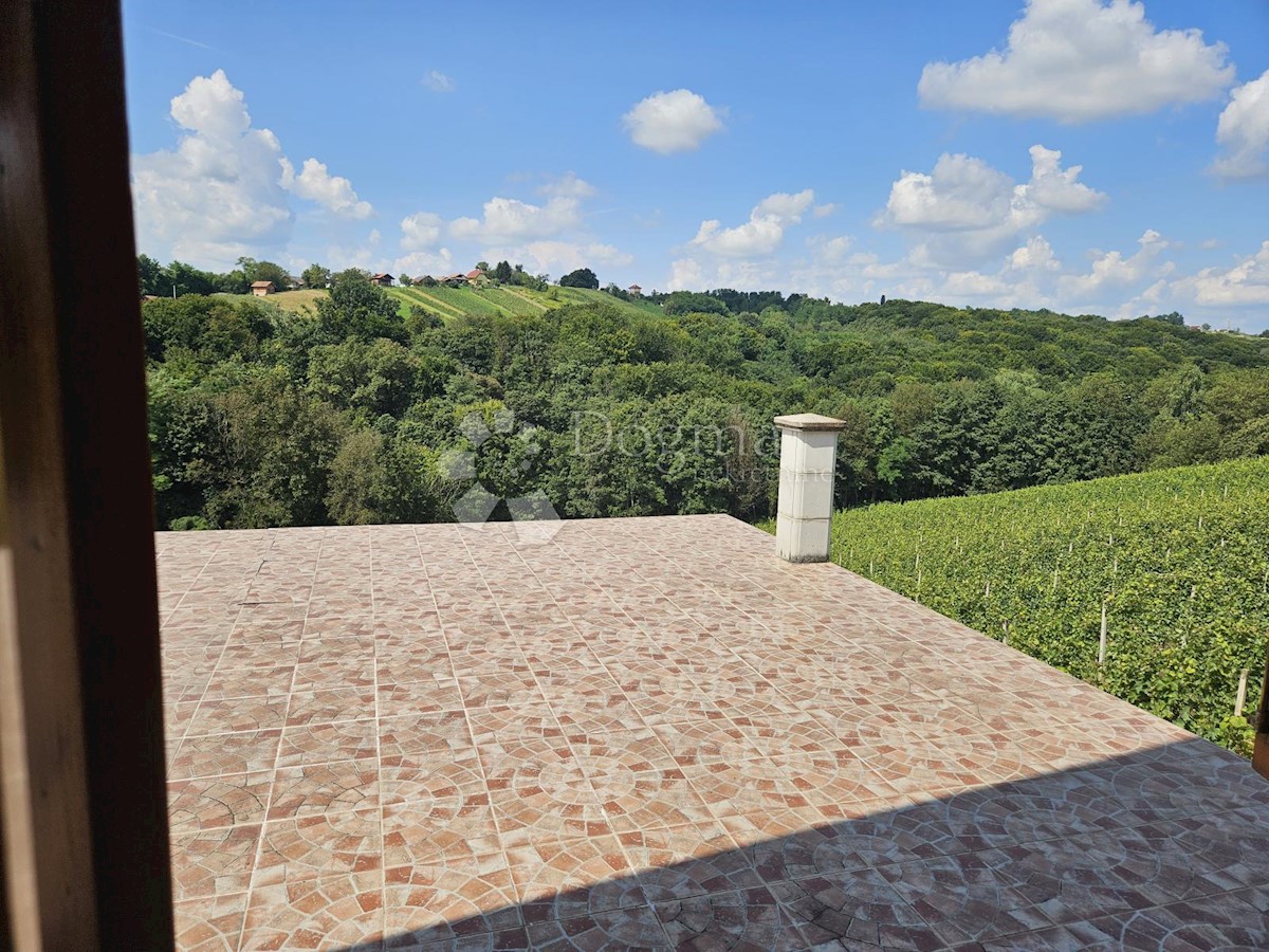 Hiša Jurovčak, Sveti Martin Na Muri, 1.130m2