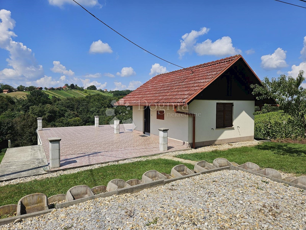 Hiša Jurovčak, Sveti Martin Na Muri, 1.130m2