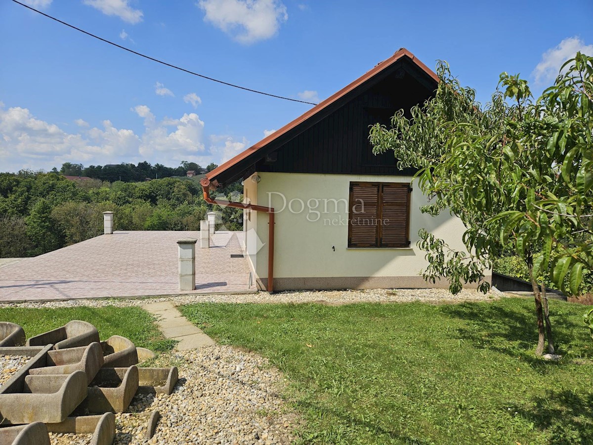 Hiša Jurovčak, Sveti Martin Na Muri, 1.130m2