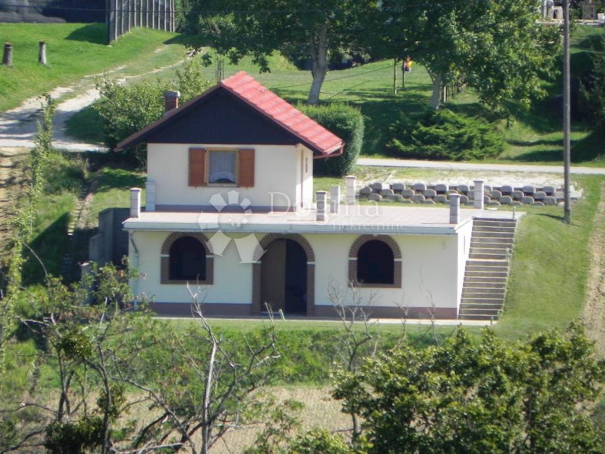 Hiša Jurovčak, Sveti Martin Na Muri, 1.130m2