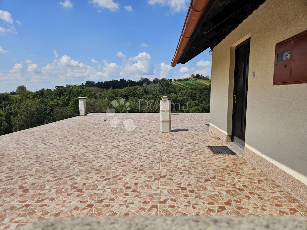 Hiša Jurovčak, Sveti Martin Na Muri, 1.130m2