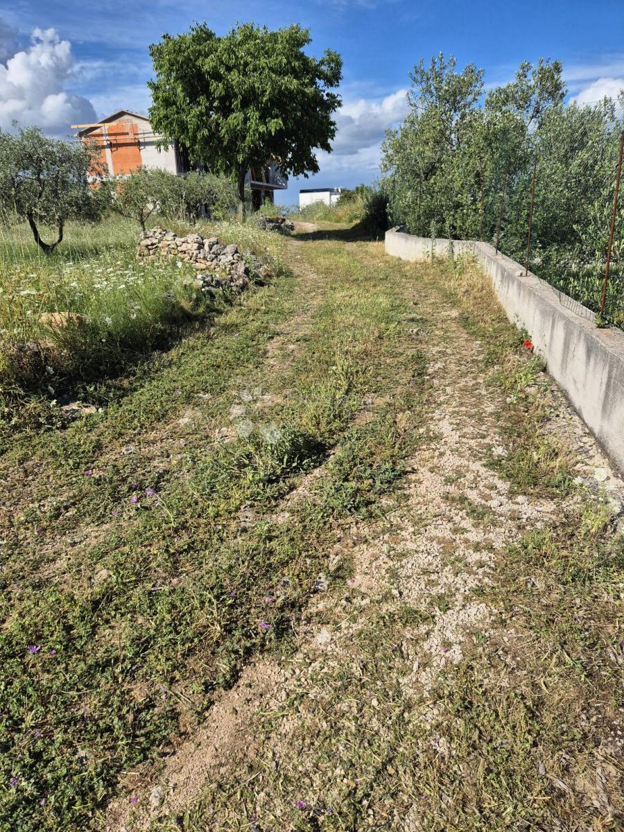 Zemljišče Vodice, 762m2
