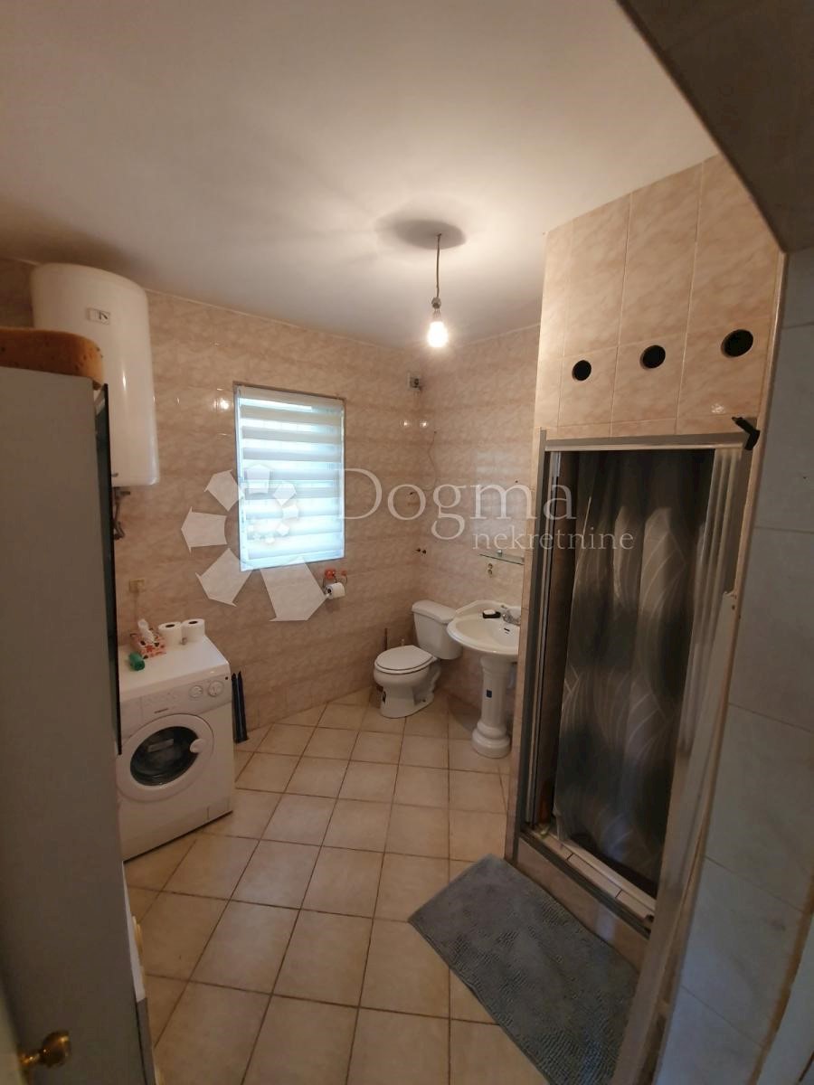 Hiša Bregi, Matulji, 450m2