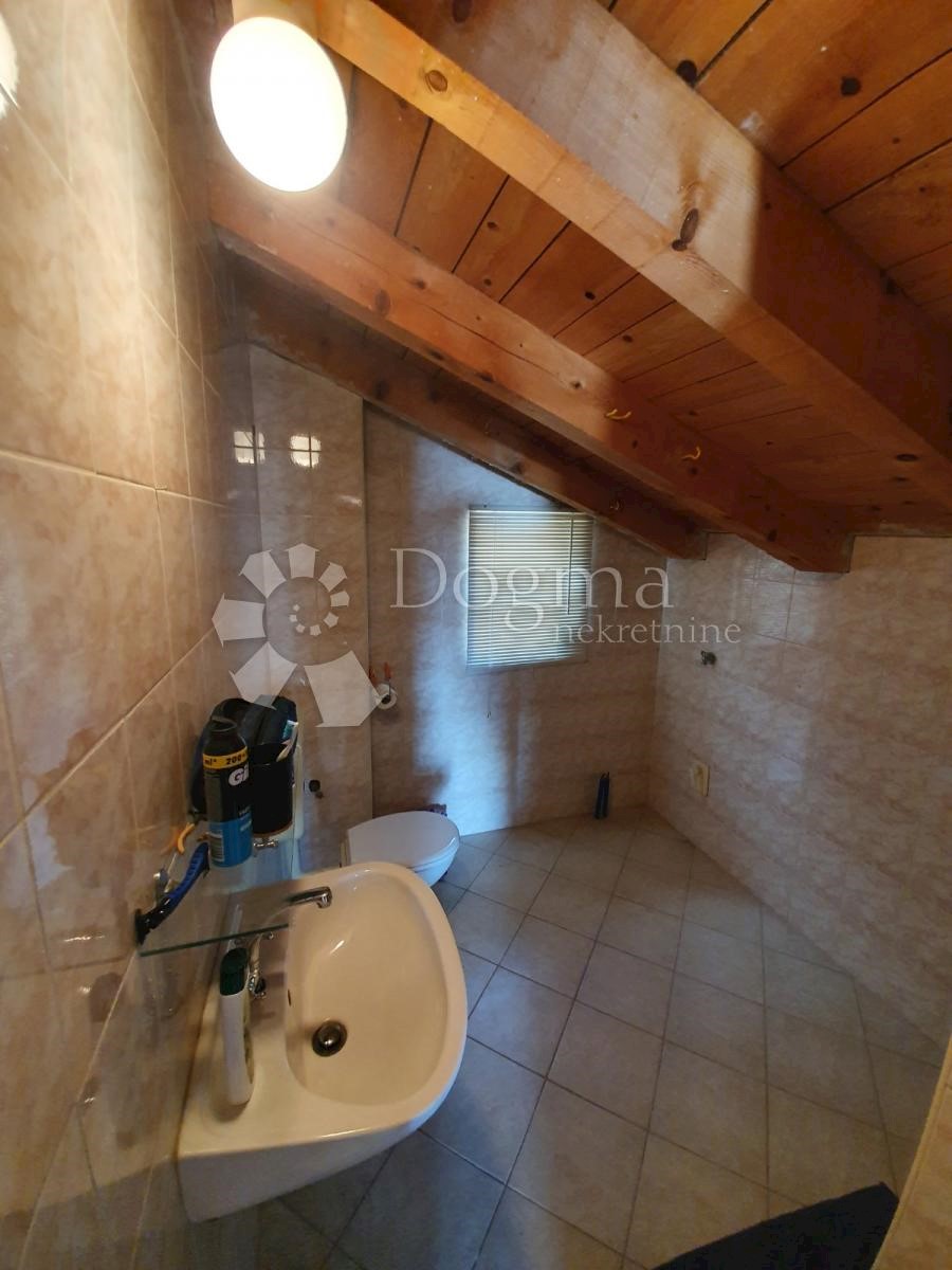 Hiša Bregi, Matulji, 450m2