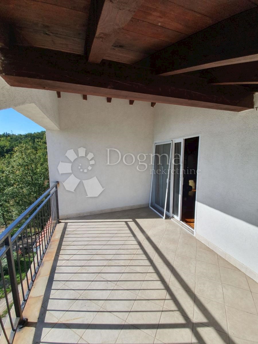 Hiša Bregi, Matulji, 450m2