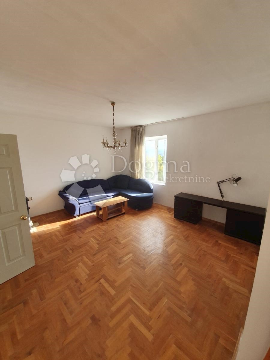 Hiša Bregi, Matulji, 450m2