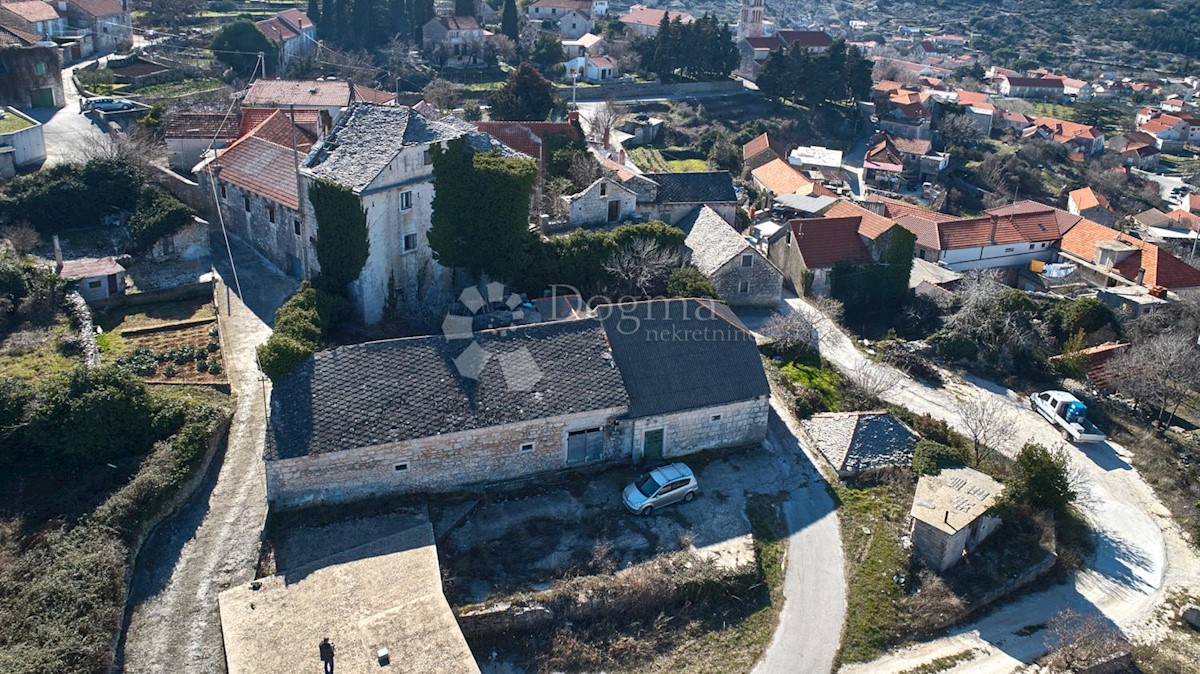 Hiša Nerežišća, 1.841m2