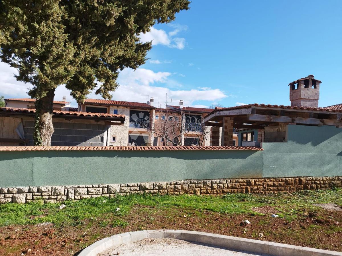 Hiša Rovinjsko Selo, Rovinj, 450m2