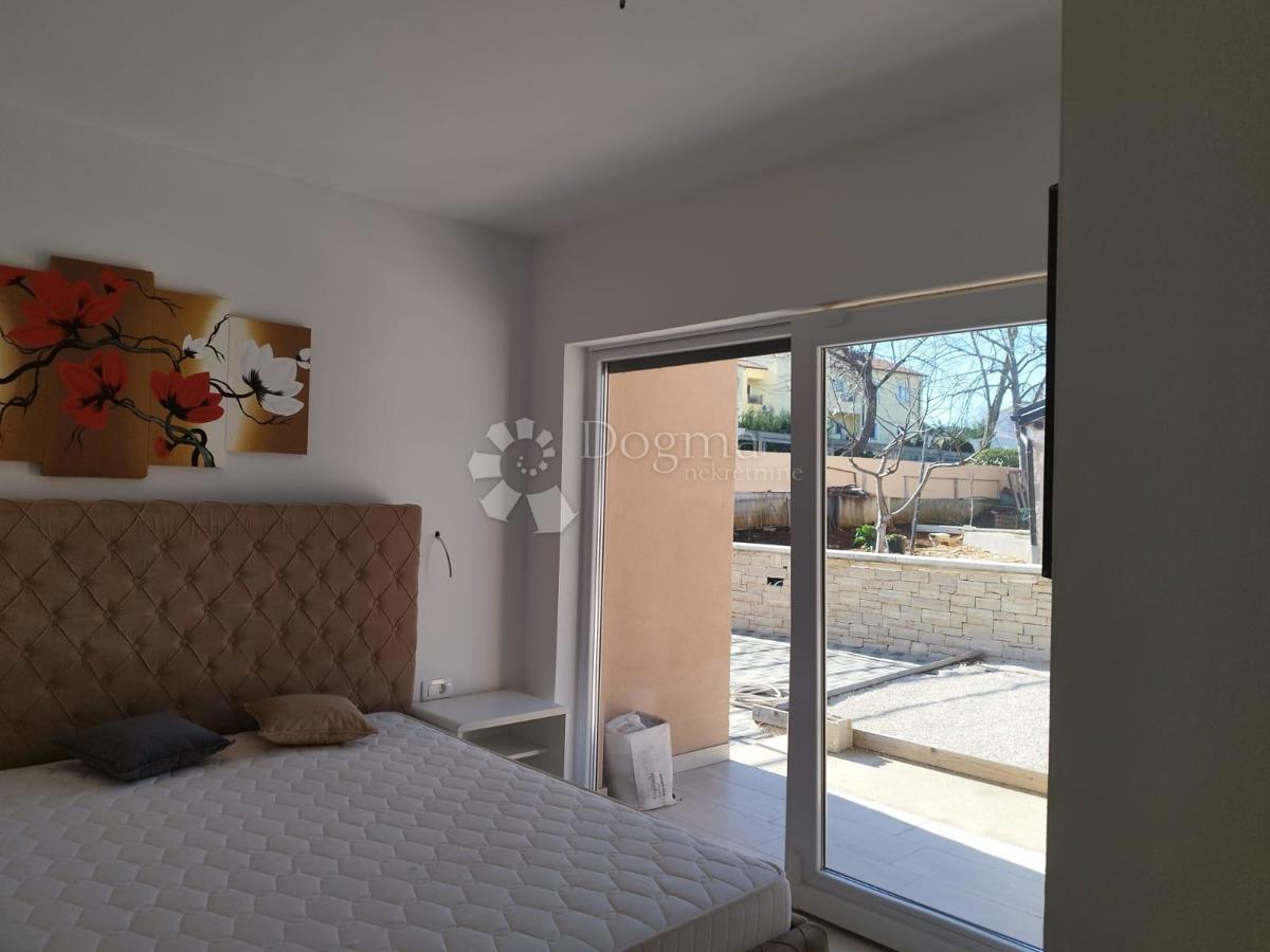 Hiša Rovinjsko Selo, Rovinj, 450m2