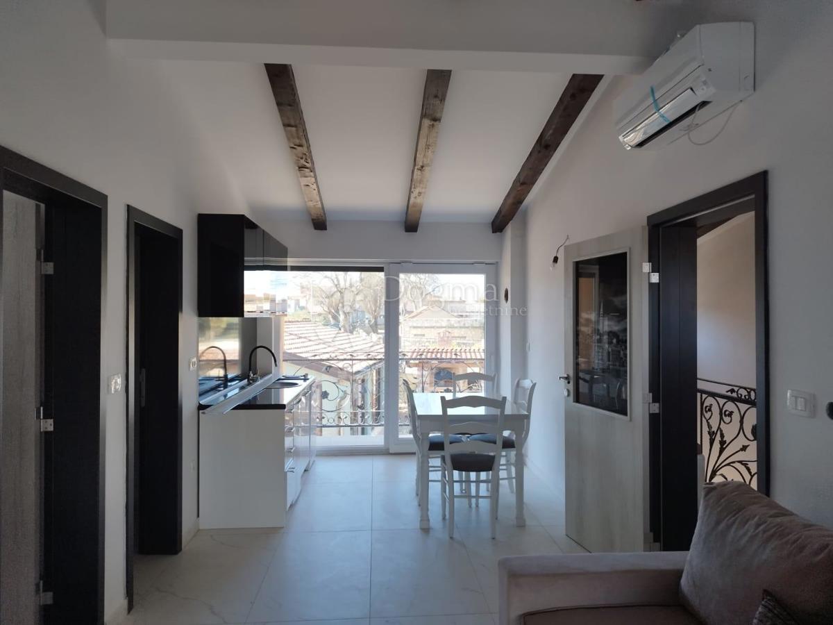 Hiša Rovinjsko Selo, Rovinj, 450m2