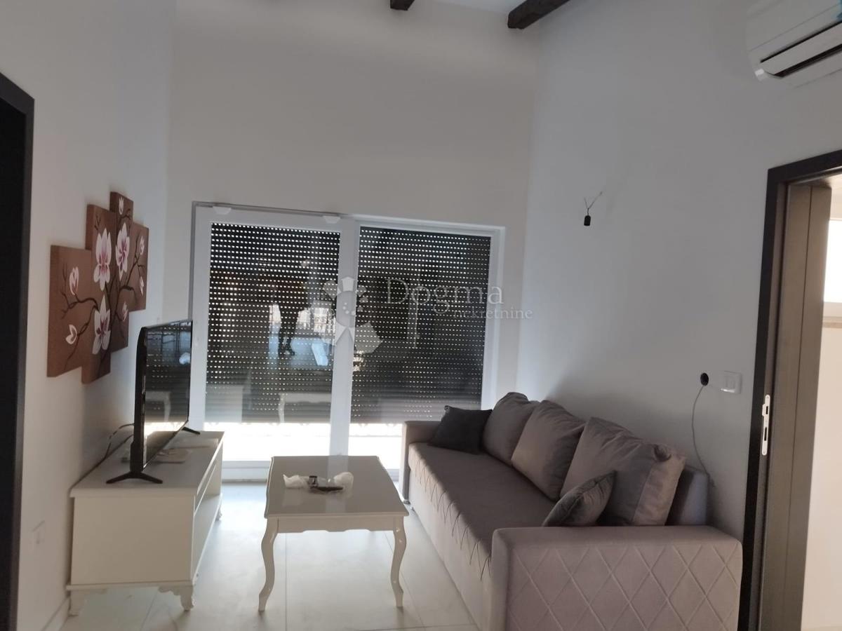 Hiša Rovinjsko Selo, Rovinj, 450m2