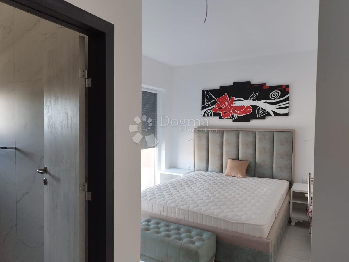 Hiša Rovinjsko Selo, Rovinj, 450m2