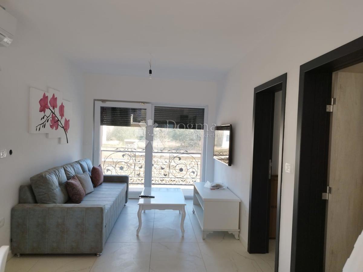Hiša Rovinjsko Selo, Rovinj, 450m2