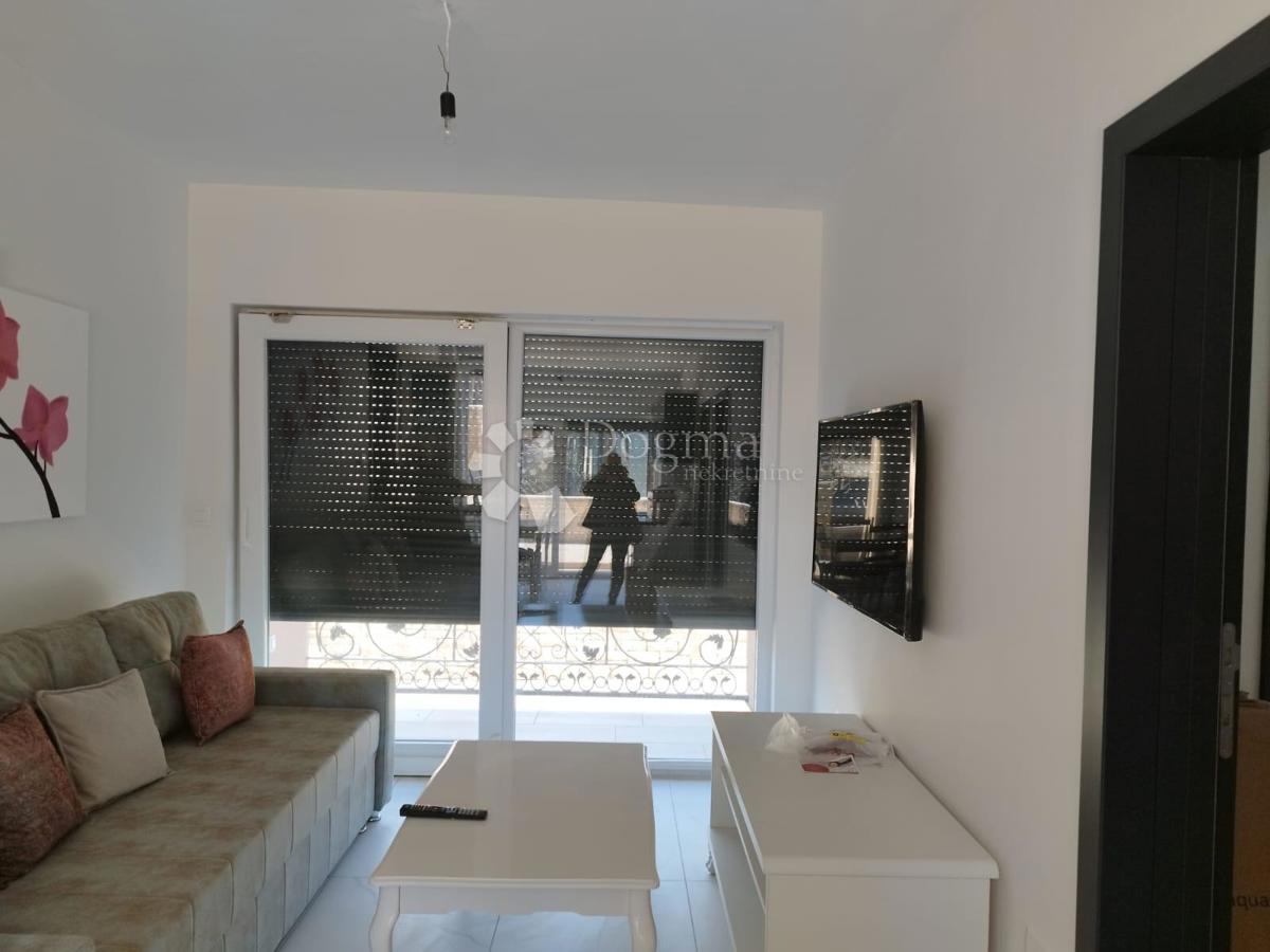 Hiša Rovinjsko Selo, Rovinj, 450m2