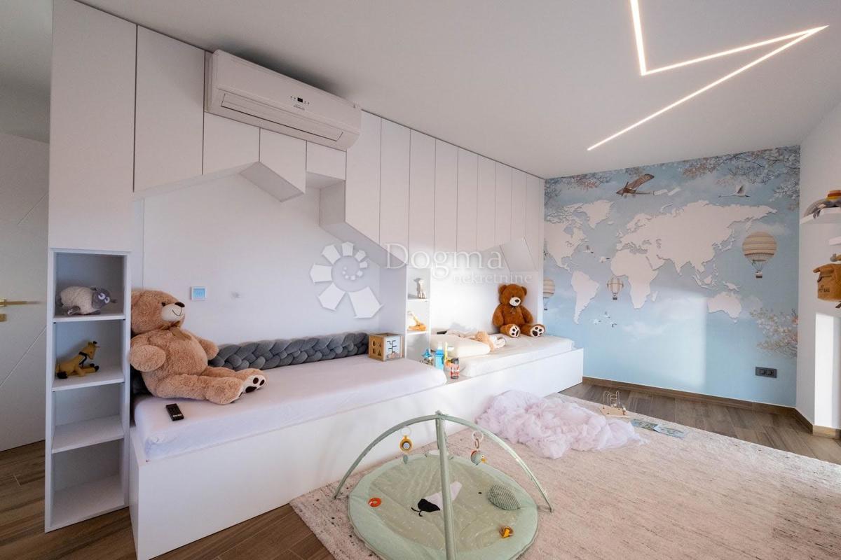 Stanovanje Volosko, Opatija, 227,50m2