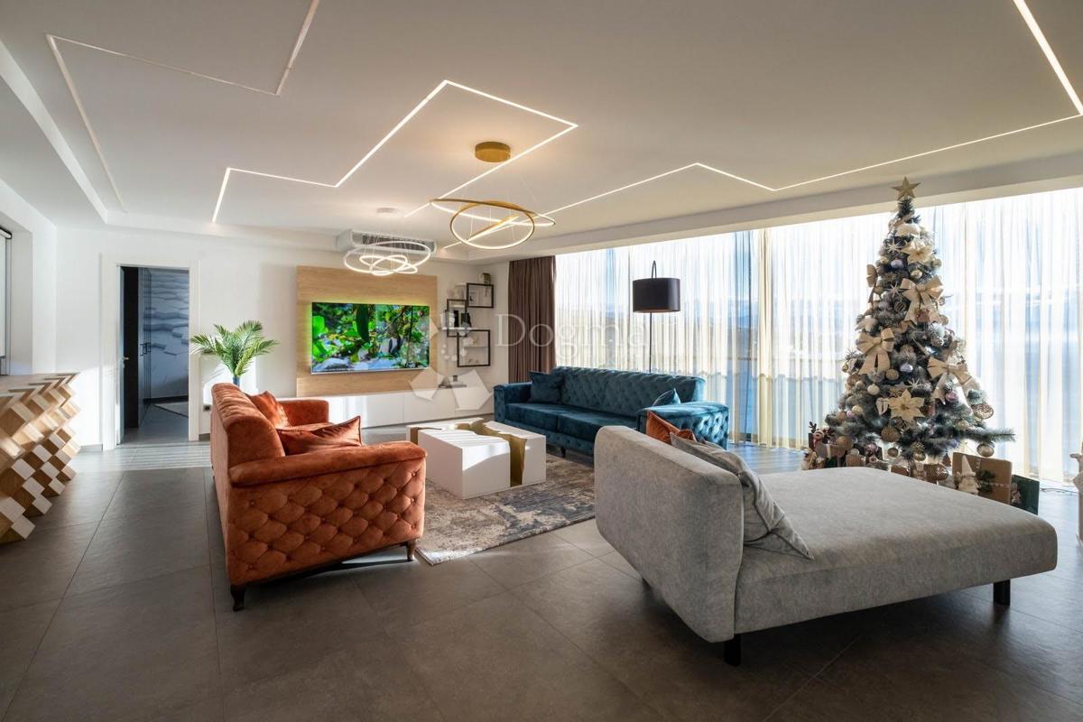 Stanovanje Volosko, Opatija, 227,50m2