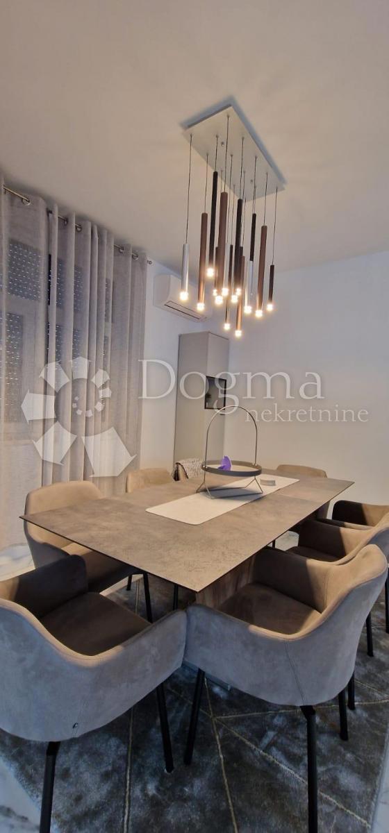 Hiša Zemunik Gornji, Zemunik Donji, 214m2