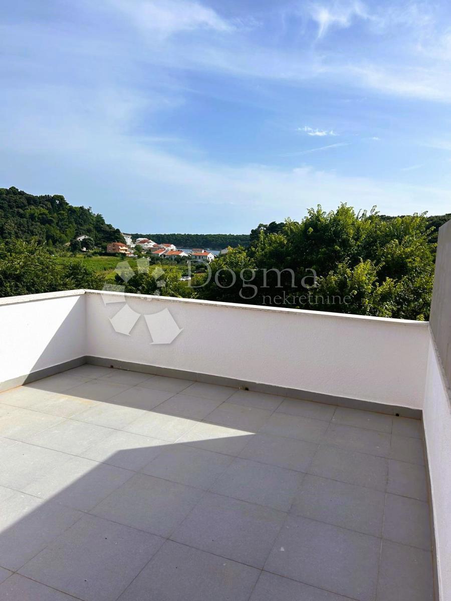 Stanovanje Mundanije, Rab, 75m2