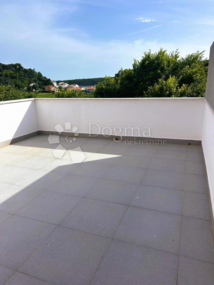 Stanovanje Mundanije, Rab, 75m2