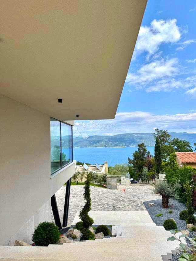 Hiša Rabac, Labin, 245,95m2