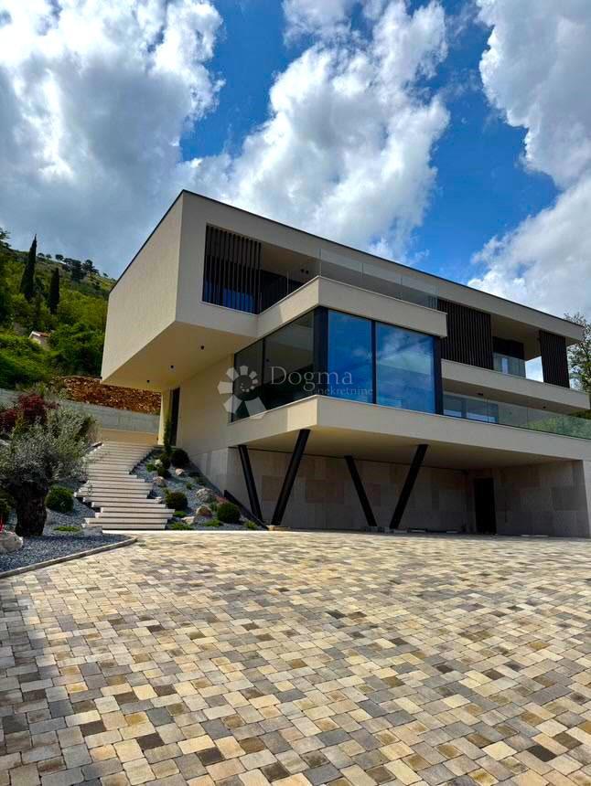 Hiša Rabac, Labin, 245,95m2